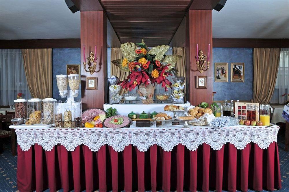 Hotel Hoffinger Виена Екстериор снимка